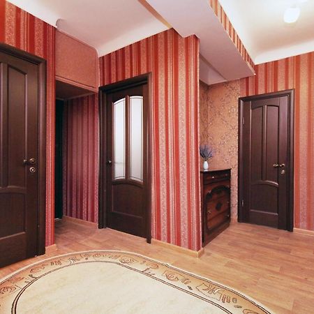 Spacious Central Apartment Almaty Exterior foto